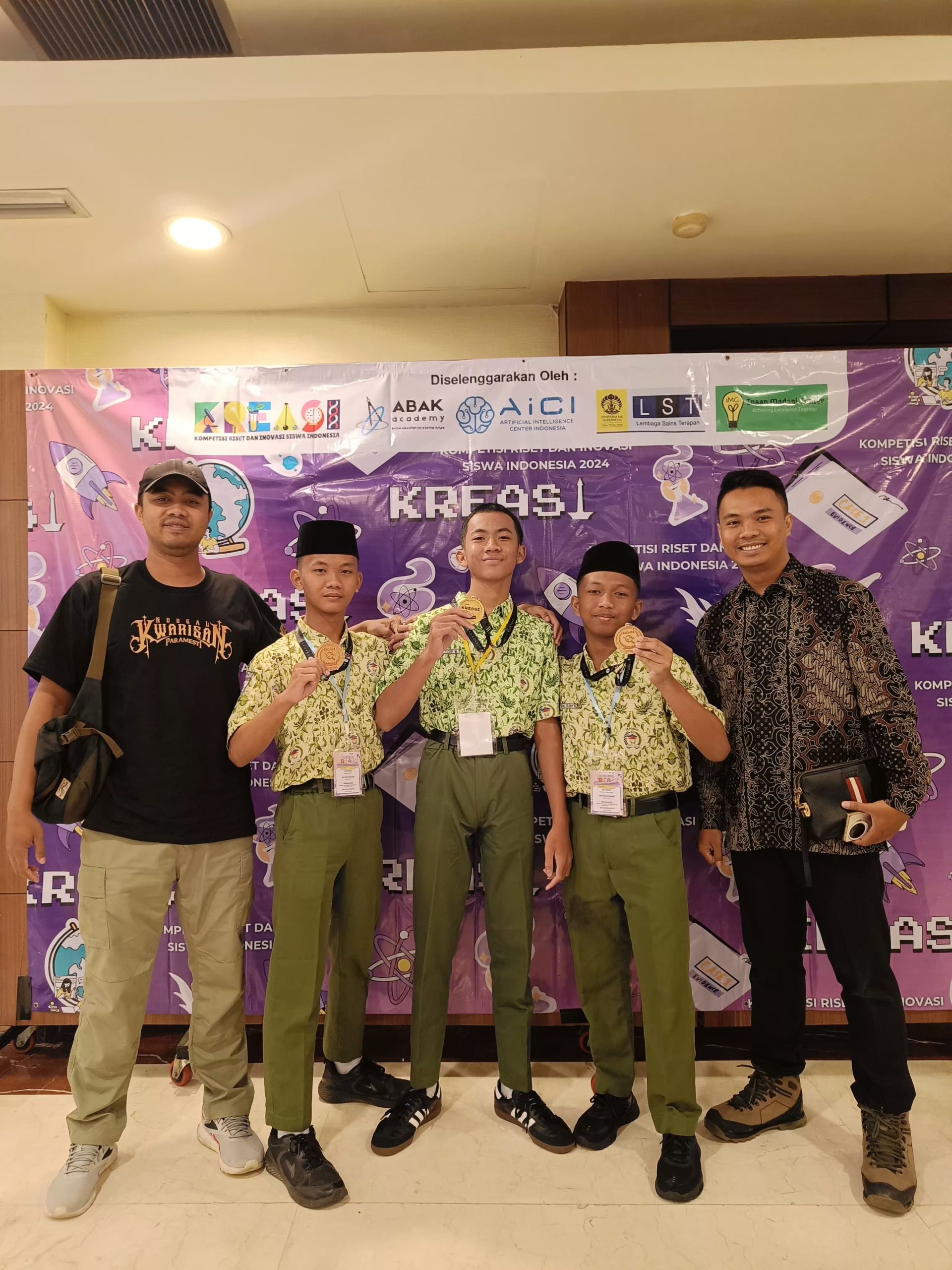 MTsN 1 Pati Raih Penghargaan