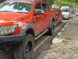 Parkiran di Depan BPJS Kesehatan Terkesan Semrawut