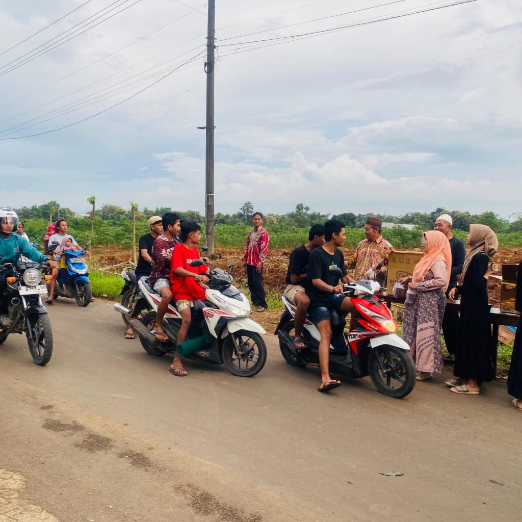 MTsN 2 Pati Berbagi 500 Paket Takjil Gratis di Bulan Ramadhan