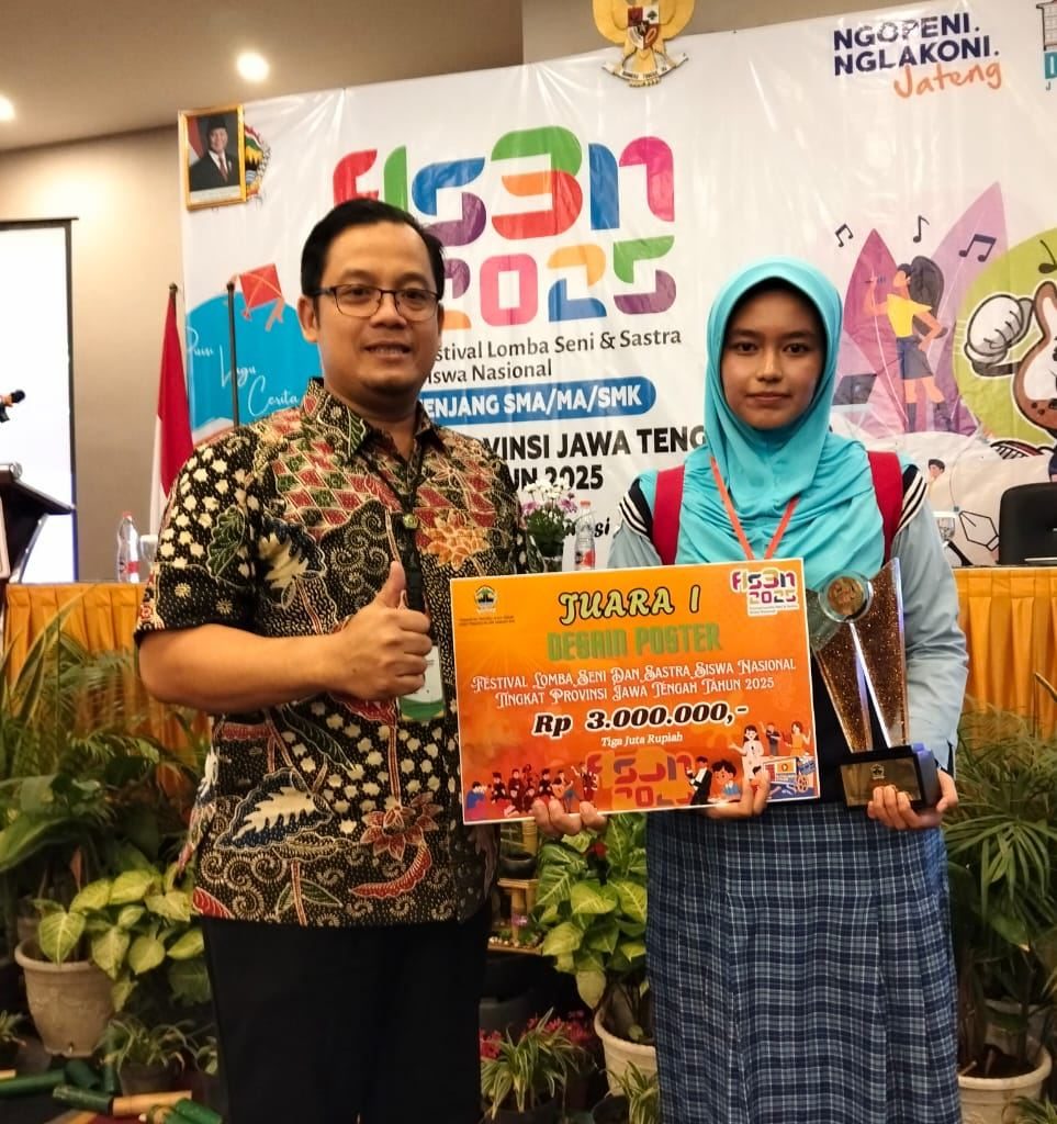 Kitana, Siswi MAN 2 Kudus Harumkan Kemenag di FLS3N Jawa Tengah 2025