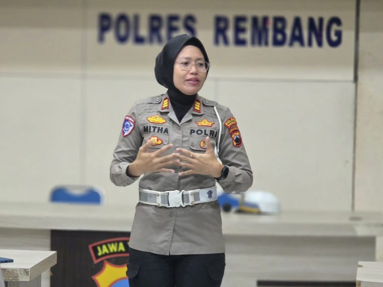 Kasat Lantas Polres Rembang Ajak Saka Bhayangkara Jadi Pelopor Keselamatan Berlalulintas