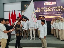 Ketua HIPMI BPD Karanganyar Hervan ambil sumpah janji 44 pengurus HIPMI PT UMUKA