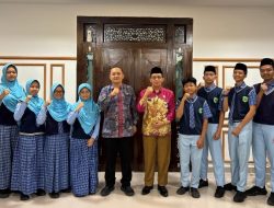 Go Internasional, Kakanwil Jateng Lepas 8 Siswa MAN 2 Kudus ke Jepang dan Malaysia