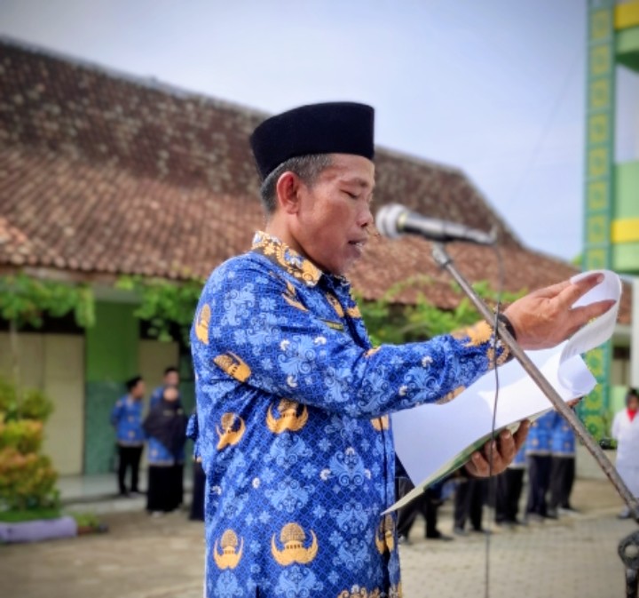 Gelar Upacara Sumpah Pemuda, MTsN Blora Dorong Siswa Terus Ukir Prestasi