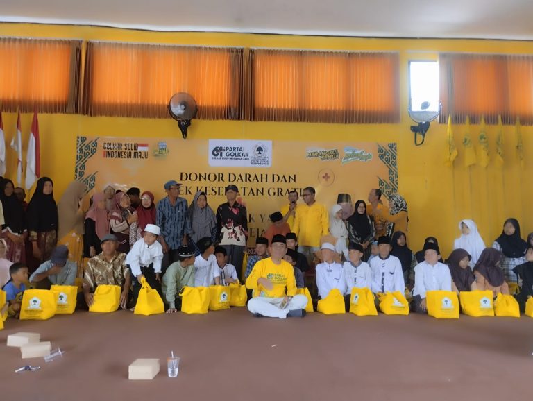 Golkar Bojonegoro Gelar Donor Darah, Cek Kesehatan Gratis, dan Santunan untuk 61 Anak Yatim