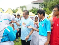 Foto: Bupati Sudewo turut serta dalam acara peluncuran dan percepatan pembentukan Koperasi Desa (Kopdes) Merah Putih.(Portalljateng/Hil)