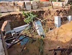 Foto: Tanggul Sungai Widodaren di Desa Ketitangwetan, Batangan, Pati, dilaporkan kembali ambrol.(Portalljateng/Hil)