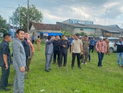 Foto: DPRD Pati cek lokasi Kunjungan ini memeriksa fisik lokasi yang direncanakan sebagai lahan Rumah Sakit Bhayangkara, Desa Tambahmulyo, Kecamatan Jakenan.(Portalljateng/Hil)