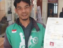 Kang ojol karanganyar mendapatkan skck dari pelayanan polres karanganyar dengan aplikasi Super Polri App