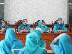 Foto: Ketua TP-PKK, Atik Kusdarwati Sudewo dan jajaran Tim Penggerak PKK (TP-PKK) Kabupaten Pati menggelar Rapat Pleno dan Koordinasi gabungan.(Portalljateng/Hil)