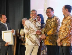 33 ASN Jateng Raih Abdi Nagari Award 2025: Bukti Dedikasi Luar Biasa!