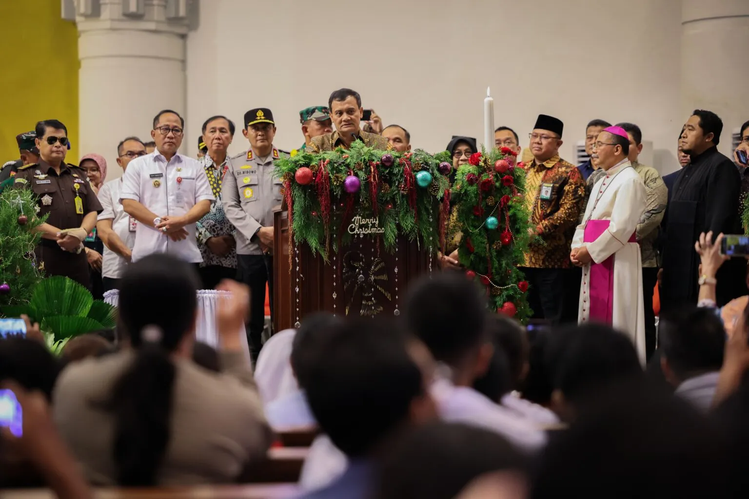 Ahmad Luthfi di Katedral Semarang: Natal Aman, Doa untuk Negeri