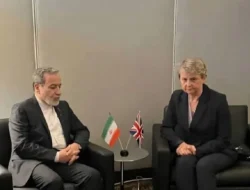 Iran Protes Keras Inggris Usai Bendera Monarki Berkibar Di London