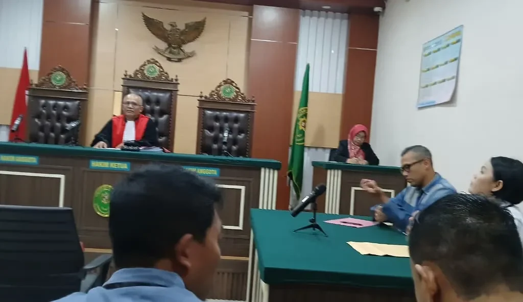 Foto: Sidang Praperadilan Heri Setiawan dan Satpol Airud Juwana di Pengadilan Negeri (PN) Pati.