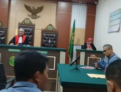 Foto: Sidang Praperadilan Heri Setiawan dan Satpol Airud Juwana di Pengadilan Negeri (PN) Pati.