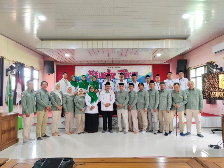 Lintas Provinsi, MTsN 1 Pati Terima Studi Tiru MTsN 3 Trenggalek