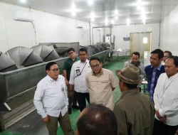 Foto: Plt Bupati Pati Risma Ardhi Chandra, kunjungi memperkuat koordinasi dengan pemerintah pusat Kelangkaan DOC FS Broiler (Day Old Chick Final Stock, anak ayam umur sehari siap dibesarkan menjadi ayam pedaging.(Portalljateng/Hms)