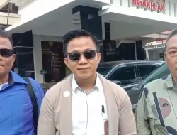 Foto: Kuasa hukum warga Desa Penambuhan, Bagas Pamenang N, S.H. dan Slamet Widodo, S.H. (Portalljateng/Adm)