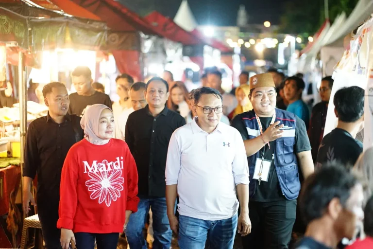 Foto: Plt Bupati Pati Risma Ardhi Chandra pembukaan Festival Ramadan sebagai wadah promosi UMKM dan aktivitas kreatif.(Portalljateng/Adm)