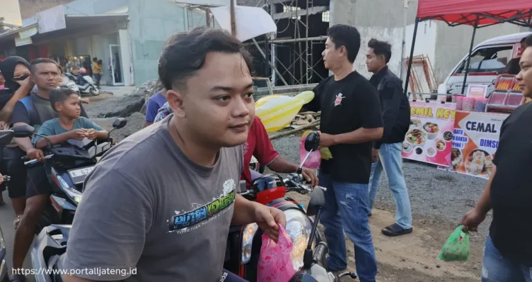 Aksi Sosial Yakuza Farm: Sebar 1.000 Takjil di Gembong Pati