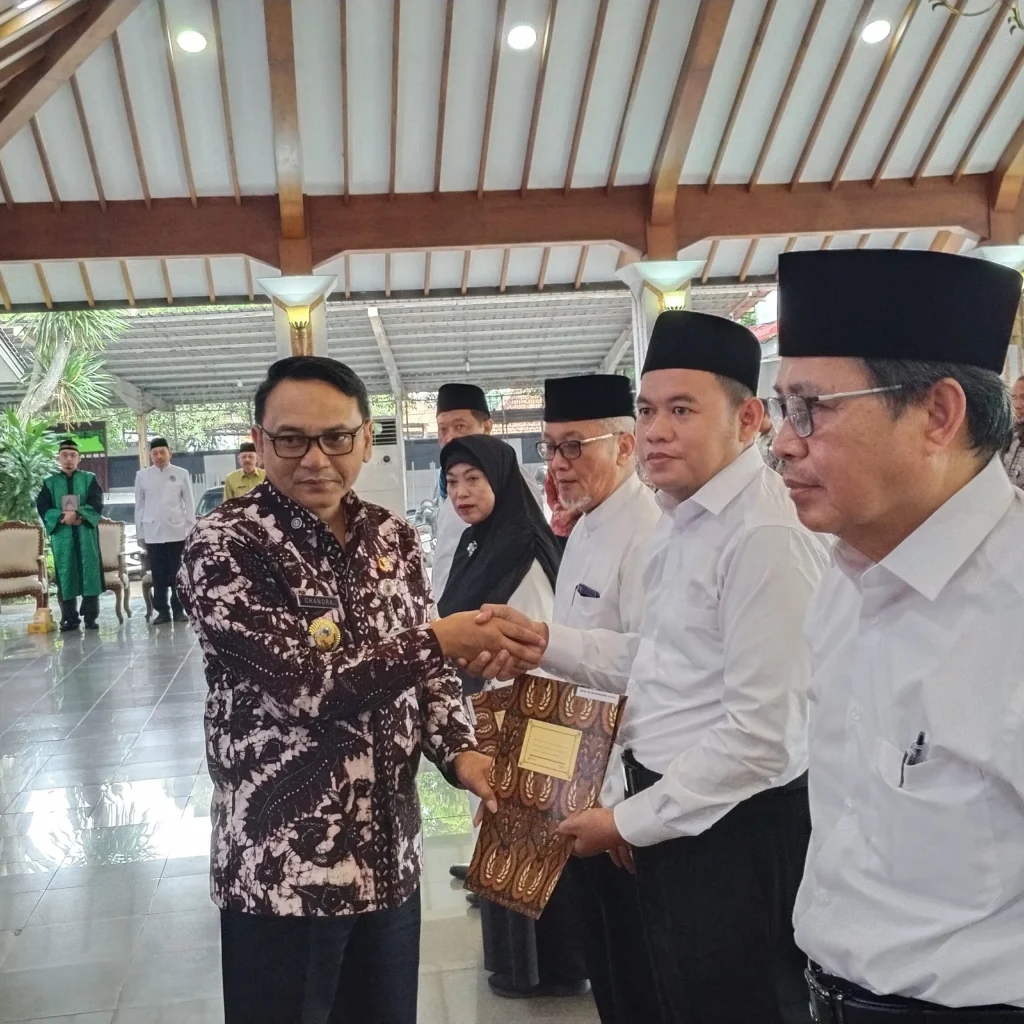 Foto: Pelaksana Tugas (Plt) Bupati Pati, Risma Ardhi Chandra melantik Pengurus Baznas Kabupaten Pati 2026-2031.(Portalljateng/ag)
