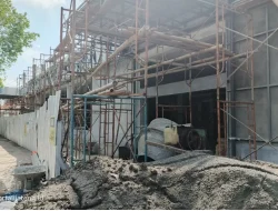 Foto: Pekerjaan Proyek Ruang Tunggu RSUD Soewondo Pati terpantau berhenti tanpa.ada pekerja.(Portalljateng/Adm)