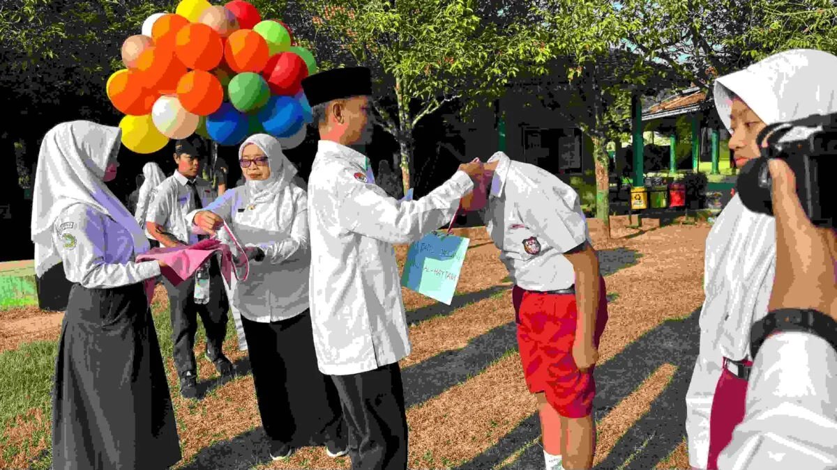 Sambut Siswa Baru, MTsN 3 Pati Gelar MATAMUDA Gandeng Polisi Edukasi Lalu Lintas