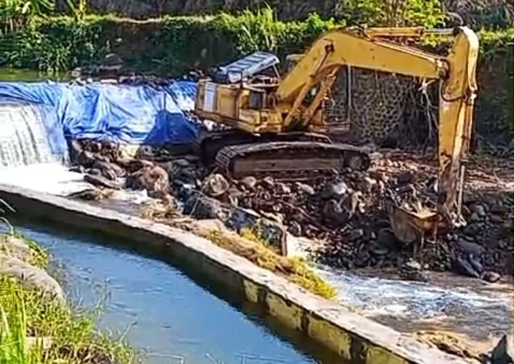 Antisipasi Banjir dan Dukung Irigasi, DPUTR Pati Optimalkan Bendung Pelintasan di Desa Ngablak
