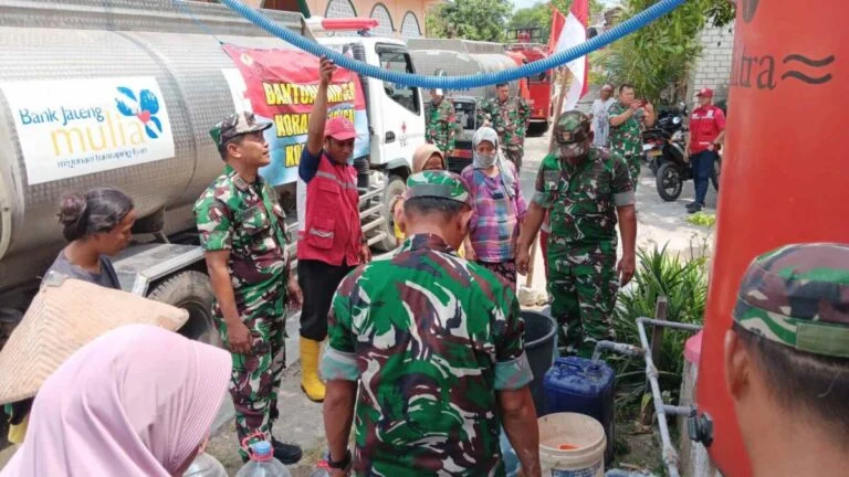 Kodim 0718/Pati Pasok 14.500 Liter Air Bersih di Tlogoayu