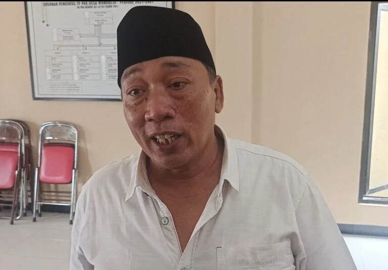 Kordinator audiensi, Slamet Widodo disapa Om Bob, pertanyakan Kinerja BPD Wonorejo, Kecamatan Tlogowungu, Kabupaten Pati