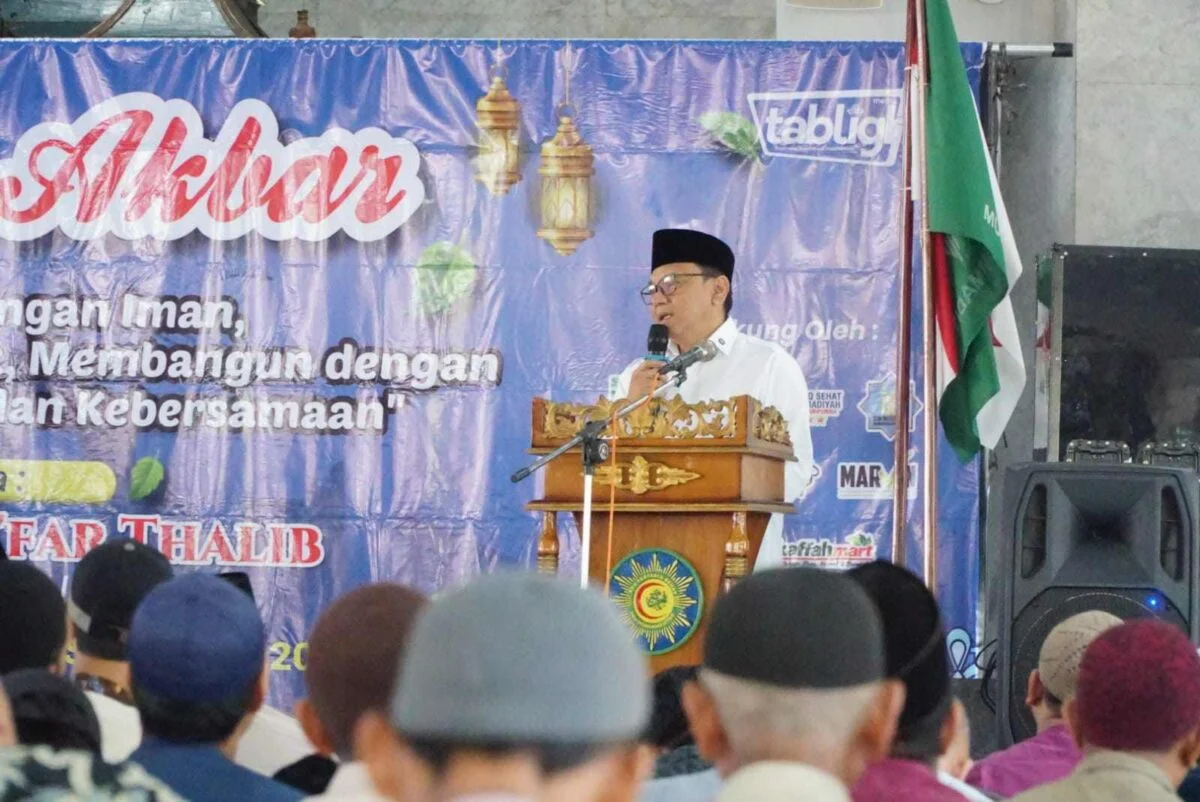 Plt Bupati Pati Risma Ardhi Chandra hadir dalam acara Tabligh Akbar yang digelar Pimpinan Daerah Muhammadiyah Kabupaten Pati di Masjid Agung Baitunnur Pati